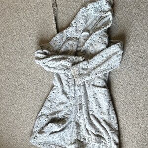 Gilly Hicks Light Gray Patterned Robe
